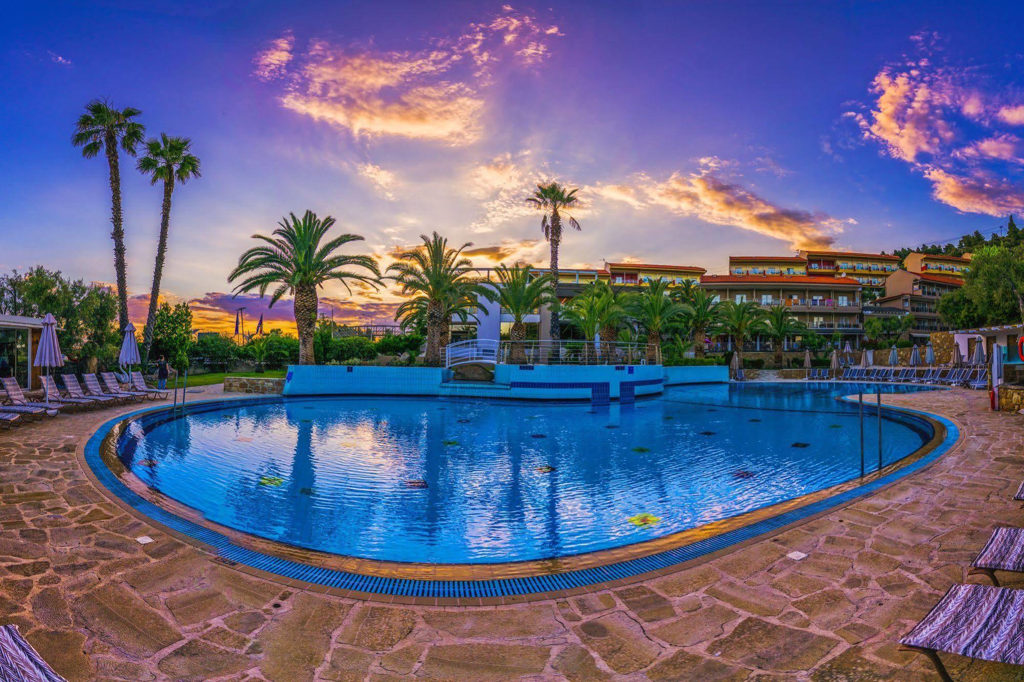 Lagomandra Hotel And Spa 외부 사진
